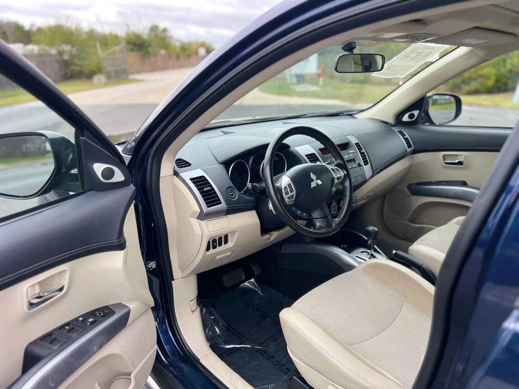 used 2011 Mitsubishi Outlander car, priced at $7,490