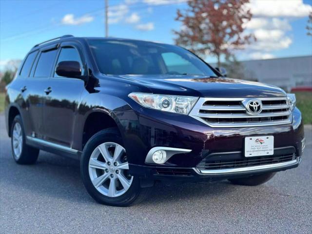 used 2013 Toyota Highlander car, priced at $10,998