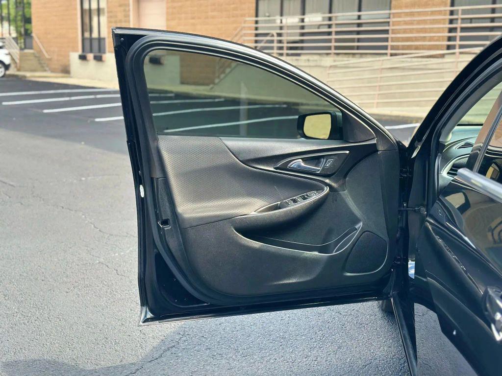 used 2016 Chevrolet Malibu car, priced at $9,999