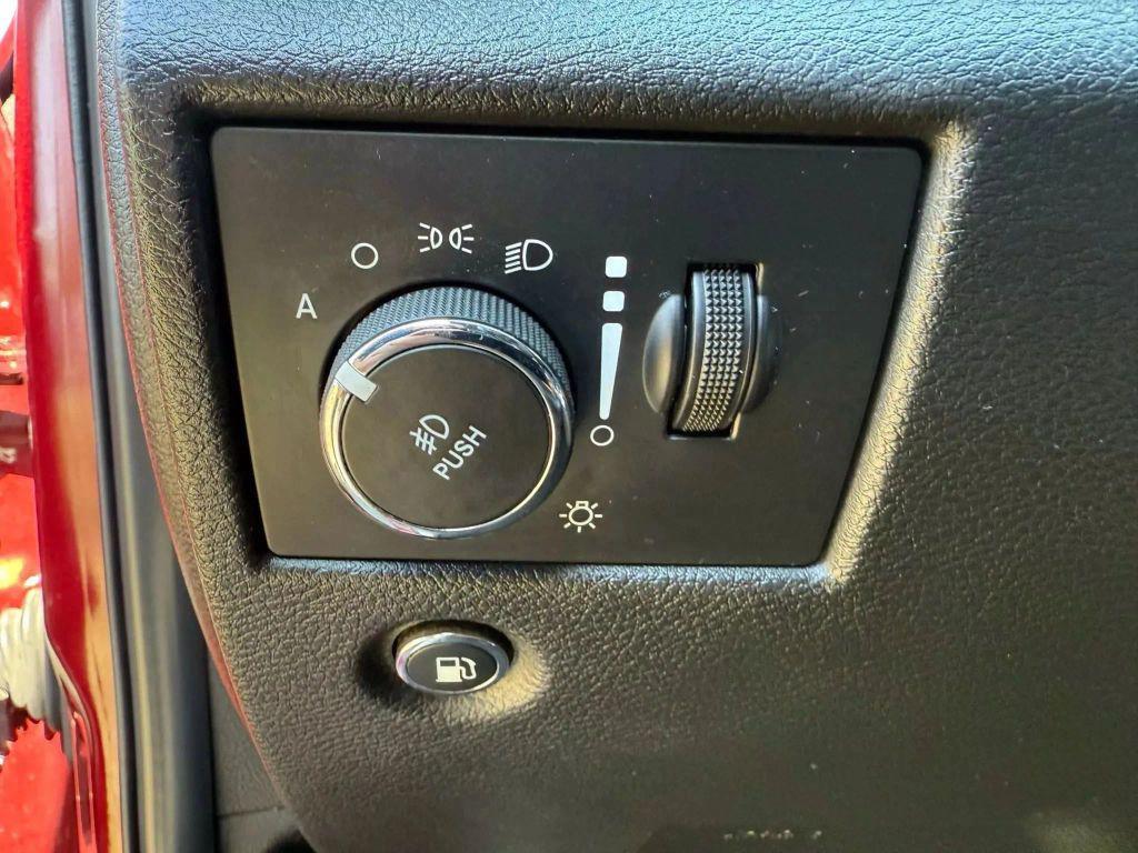 used 2021 Jeep Grand Cherokee car, priced at $20,498