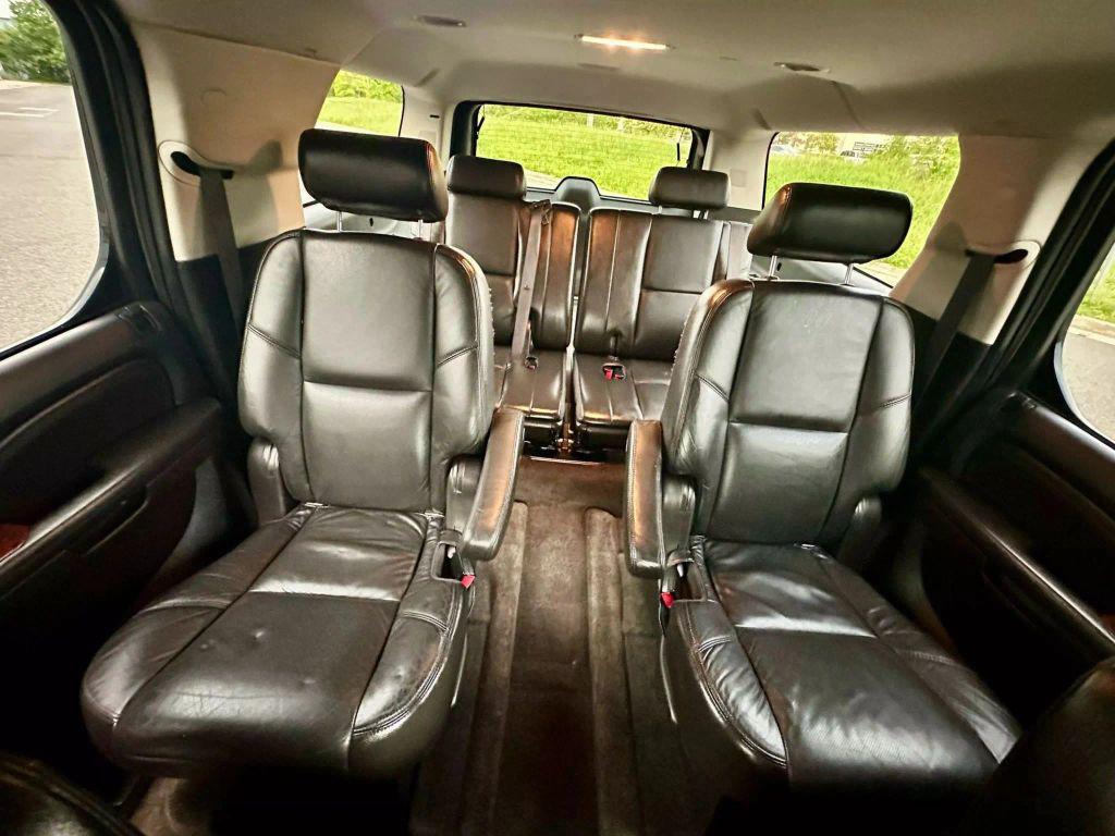 used 2008 Cadillac Escalade ESV car, priced at $10,298