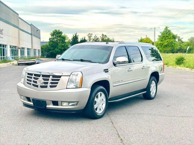 used 2008 Cadillac Escalade ESV car, priced at $13,395