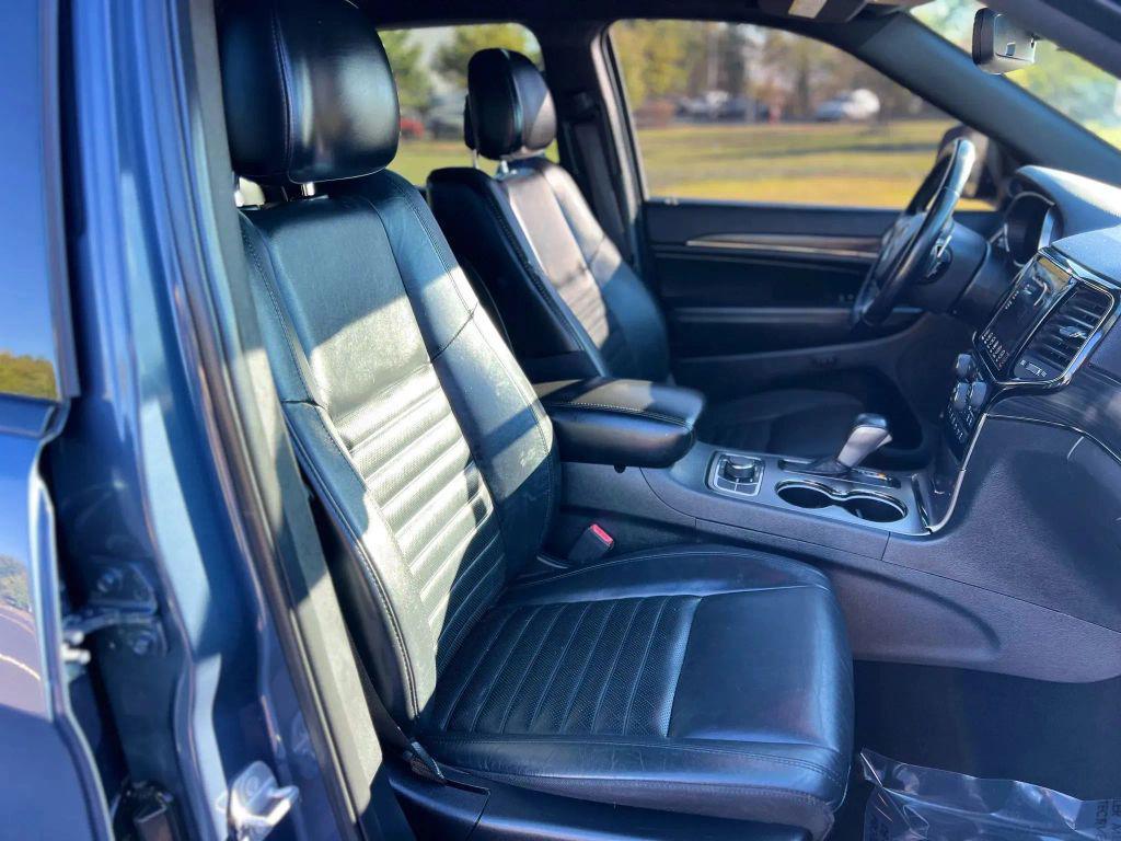 used 2019 Jeep Grand Cherokee car, priced at $17,195