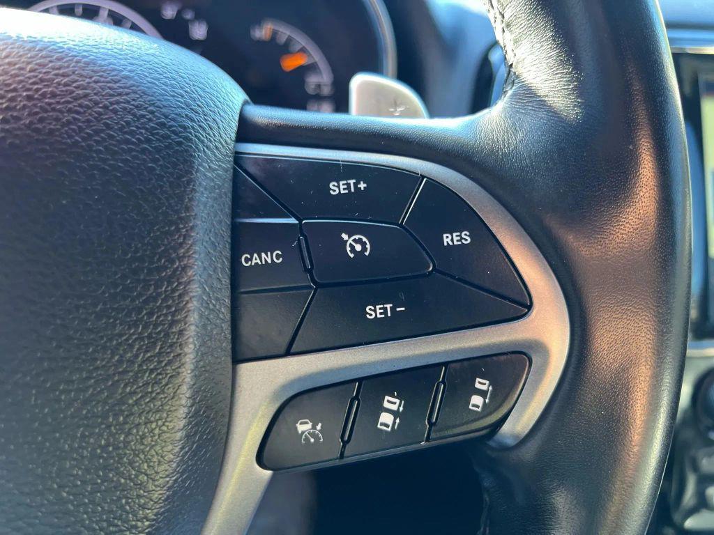 used 2019 Jeep Grand Cherokee car, priced at $17,195