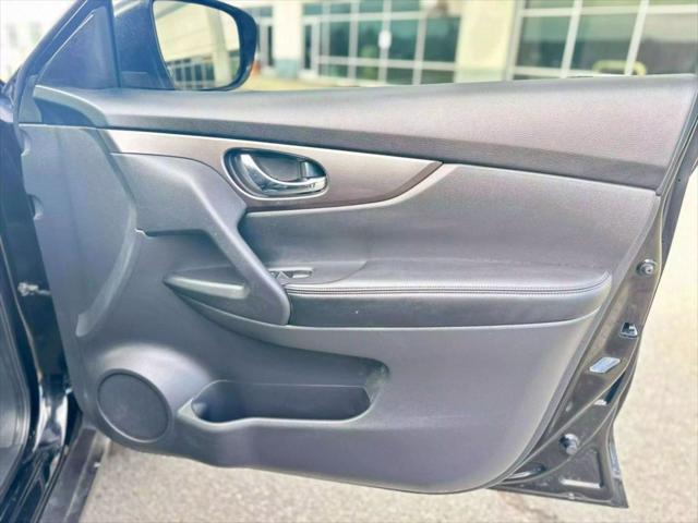 used 2015 Nissan Rogue car, priced at $12,998