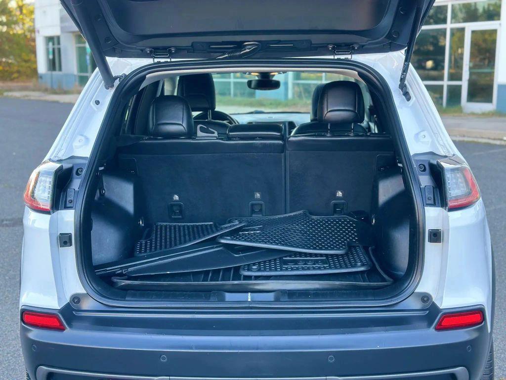 used 2020 Jeep Cherokee car, priced at $13,890
