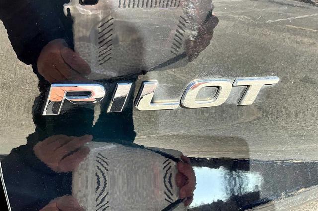 used 2021 Honda Pilot car, priced at $26,578