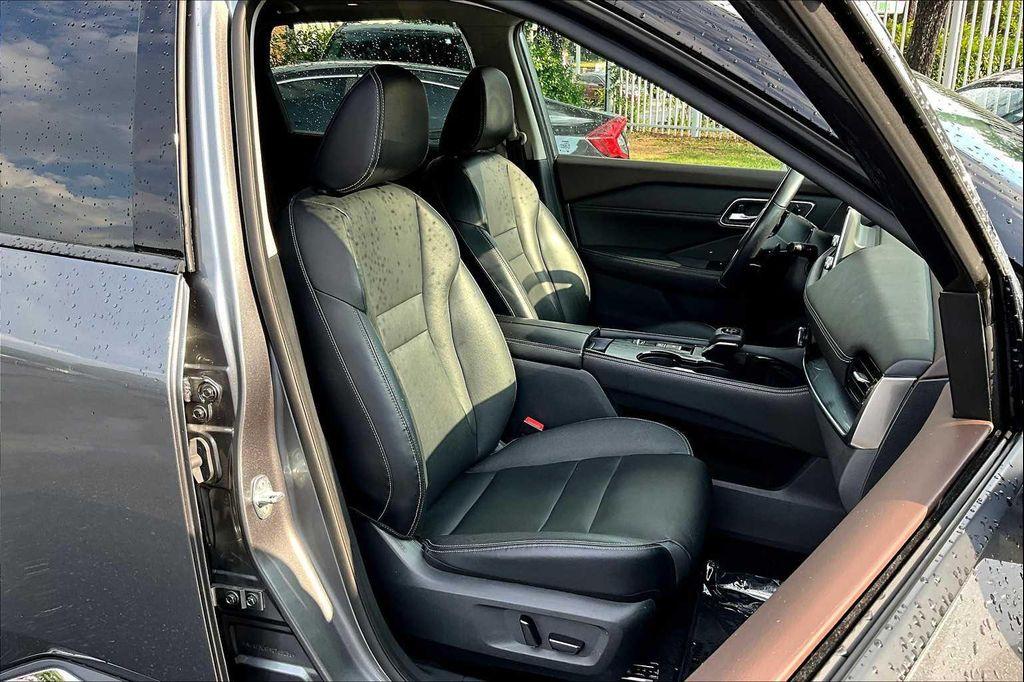 used 2021 Nissan Rogue car, priced at $21,500
