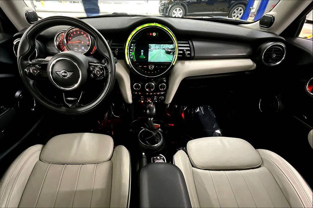 used 2019 MINI Hardtop car, priced at $18,000