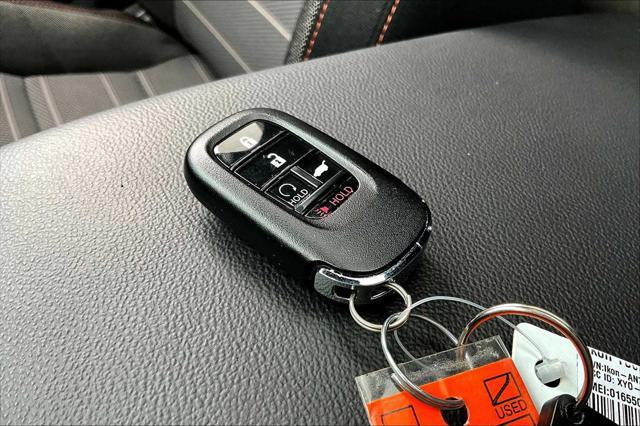 used 2025 Honda CR-V Hybrid car, priced at $37,113