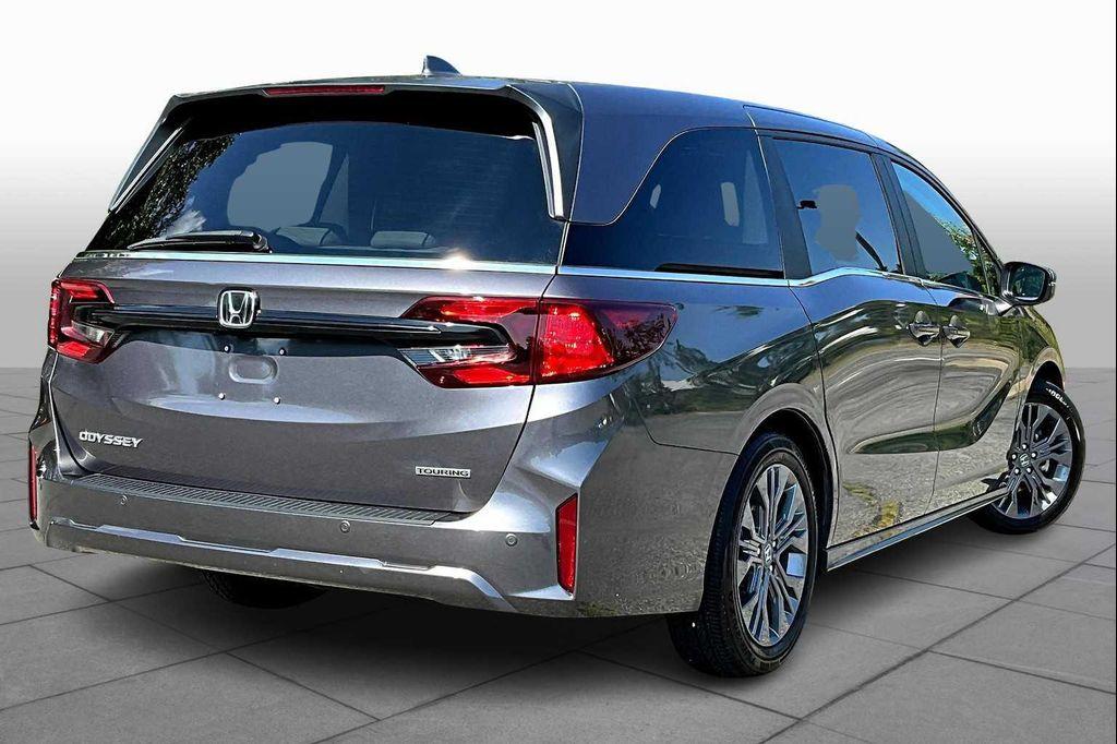 used 2025 Honda Odyssey car, priced at $41,000