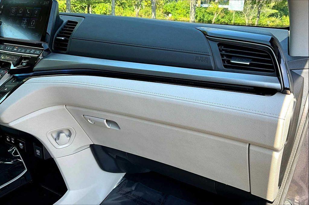 used 2025 Honda Odyssey car, priced at $41,000
