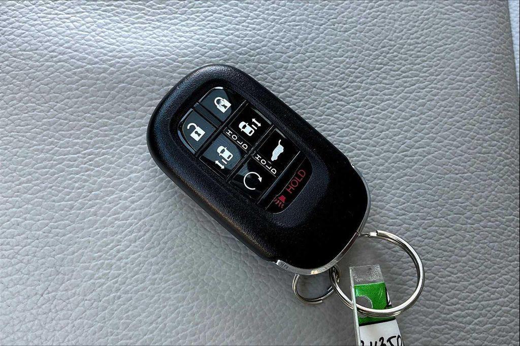 used 2025 Honda Odyssey car, priced at $41,000