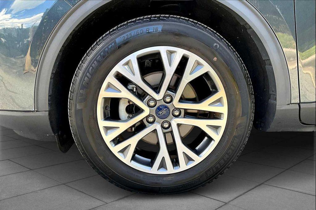 used 2022 Ford Escape car, priced at $23,711