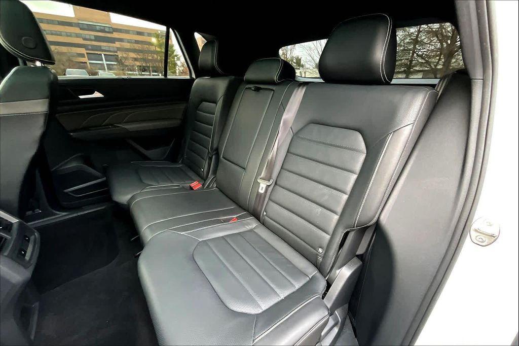 used 2021 Volkswagen Atlas Cross Sport car, priced at $27,000