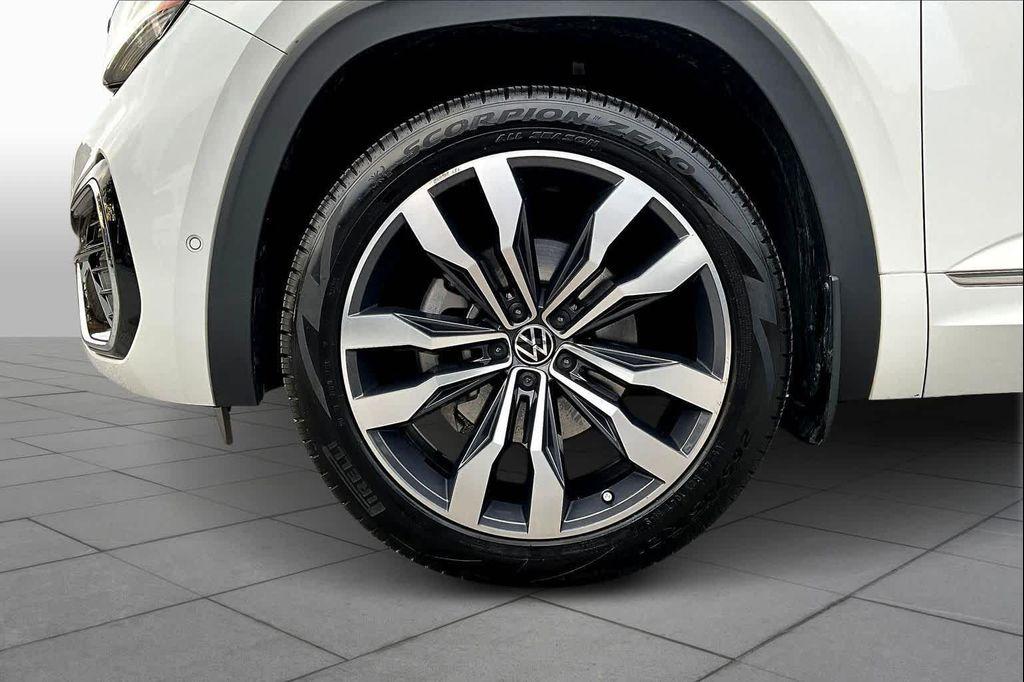 used 2021 Volkswagen Atlas Cross Sport car, priced at $27,000