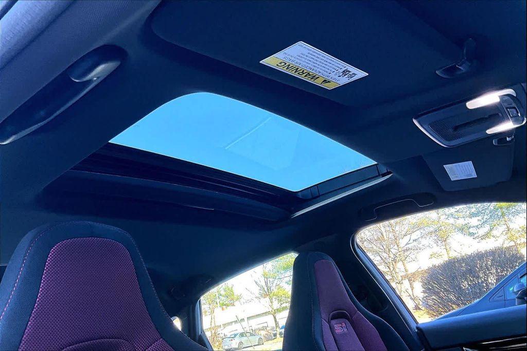 used 2024 Honda Civic Si car, priced at $28,900