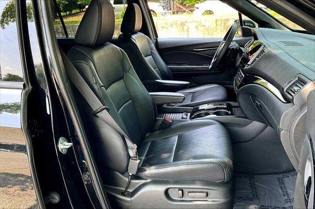 used 2022 Honda Passport car, priced at $32,250