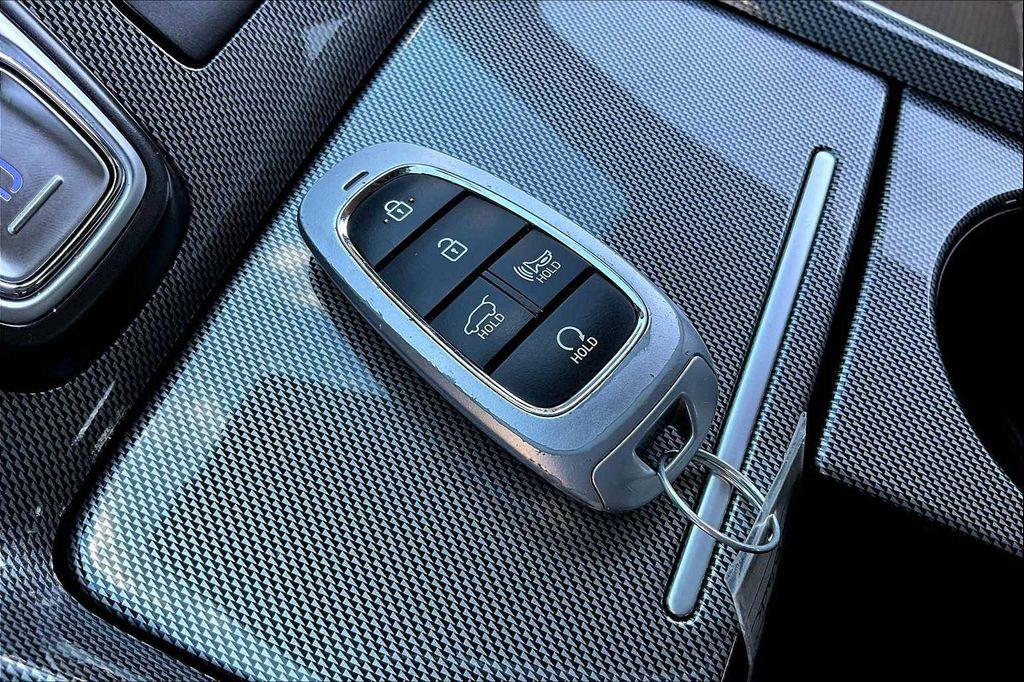 used 2023 Hyundai Santa Fe car, priced at $25,264