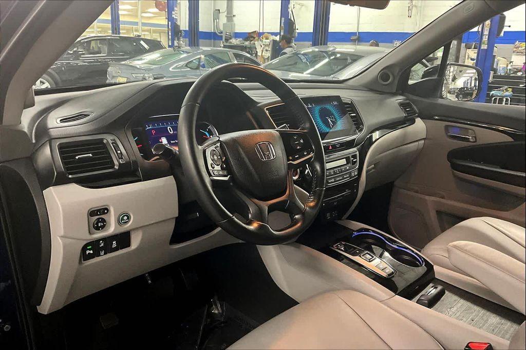 used 2021 Honda Pilot car, priced at $29,398