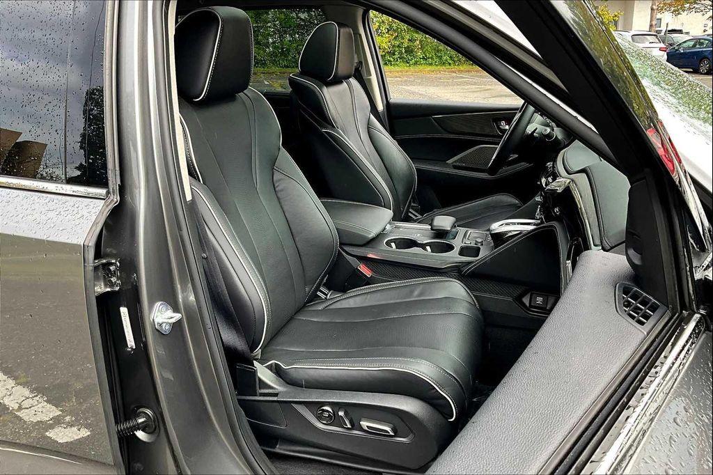 used 2023 Acura MDX car, priced at $45,527