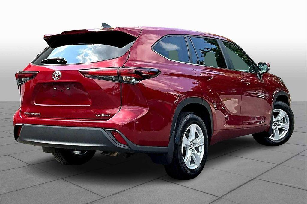 used 2024 Toyota Highlander car, priced at $38,702