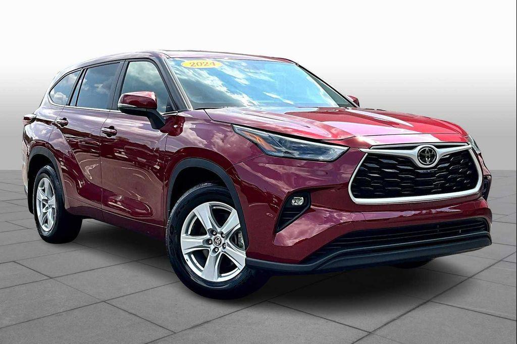 used 2024 Toyota Highlander car, priced at $38,702
