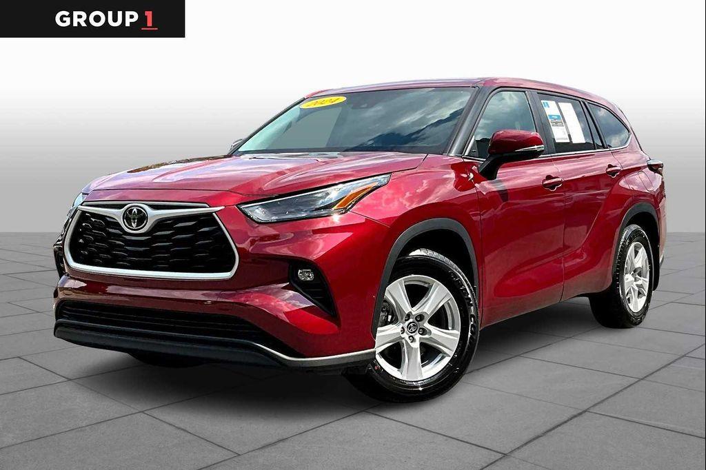 used 2024 Toyota Highlander car, priced at $38,702