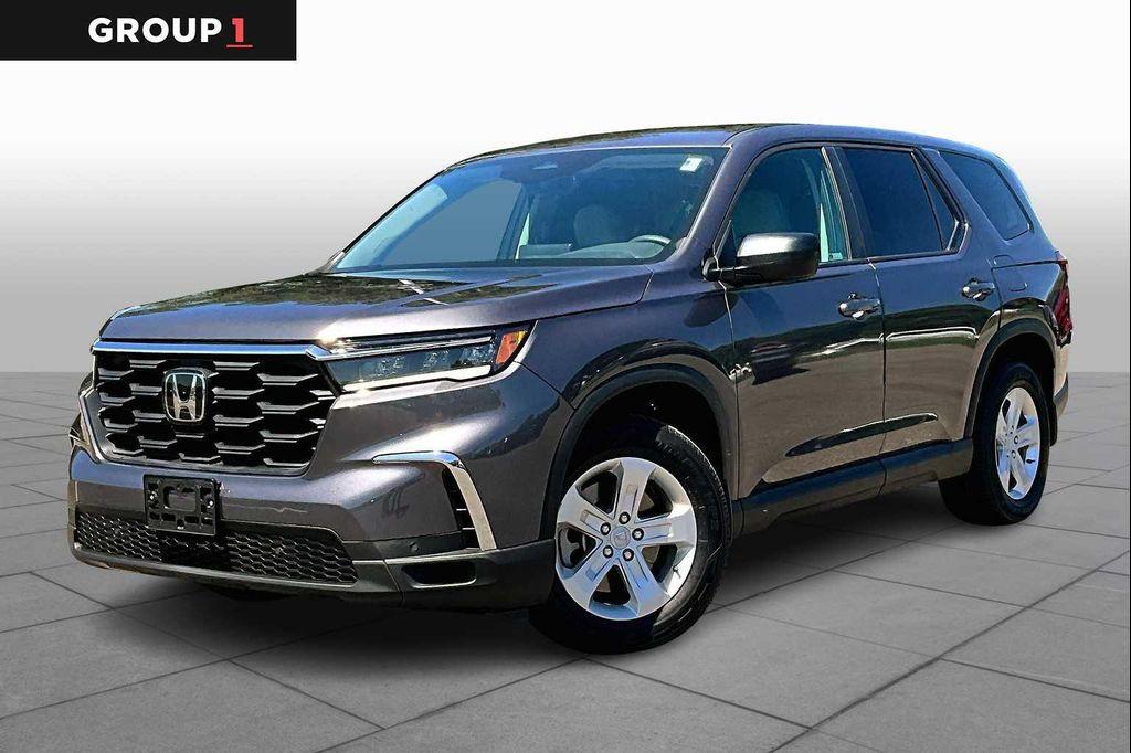 used 2023 Honda Pilot car, priced at $35,000