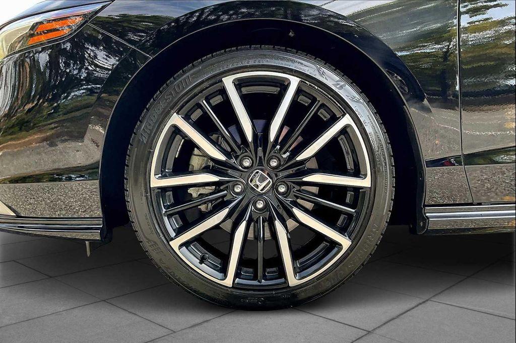 used 2023 Honda Accord Hybrid car, priced at $32,439