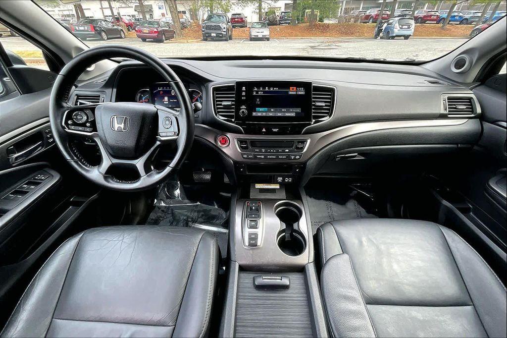 used 2022 Honda Pilot car, priced at $28,000