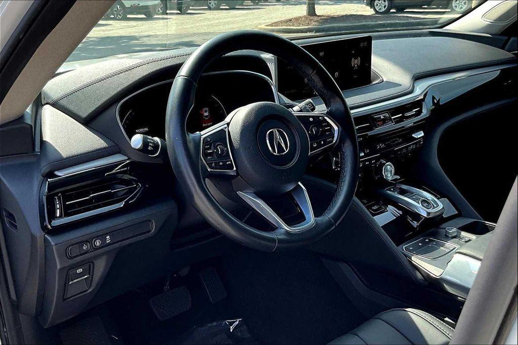 used 2023 Acura MDX car, priced at $39,250