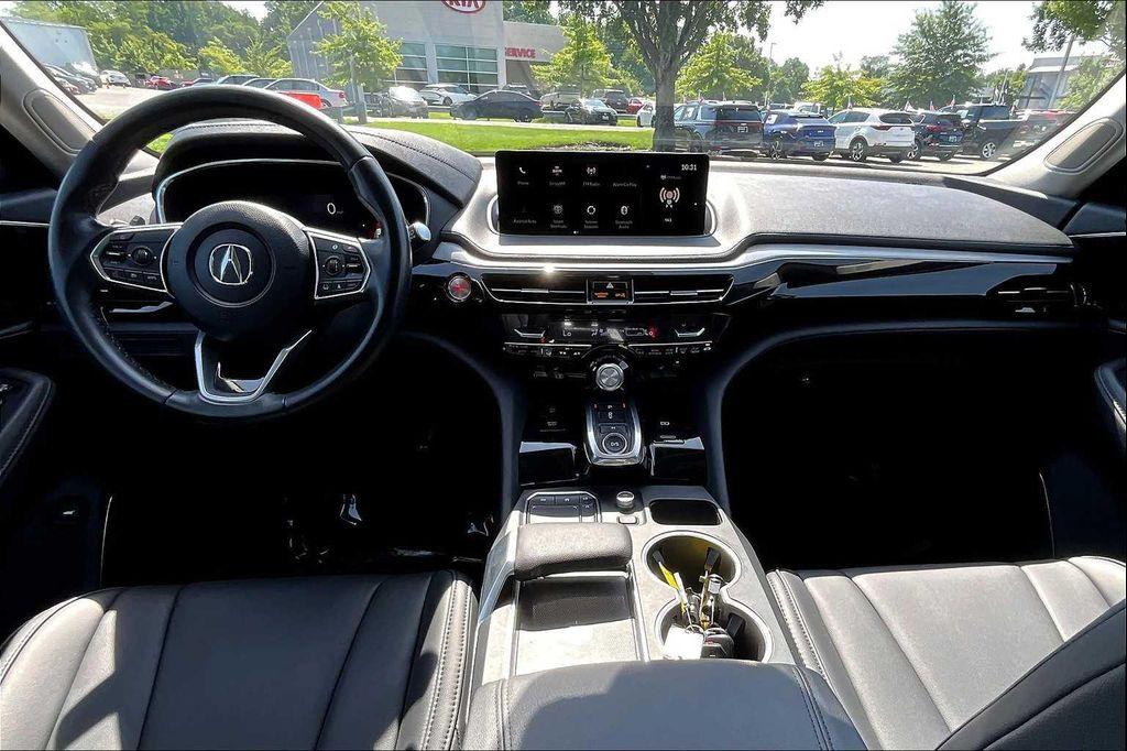 used 2023 Acura MDX car, priced at $39,250