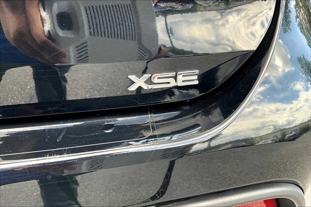 used 2023 Toyota Highlander car, priced at $38,537