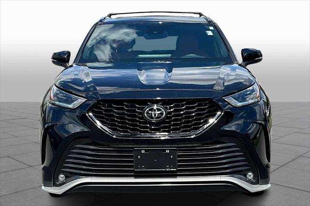 used 2023 Toyota Highlander car, priced at $38,537