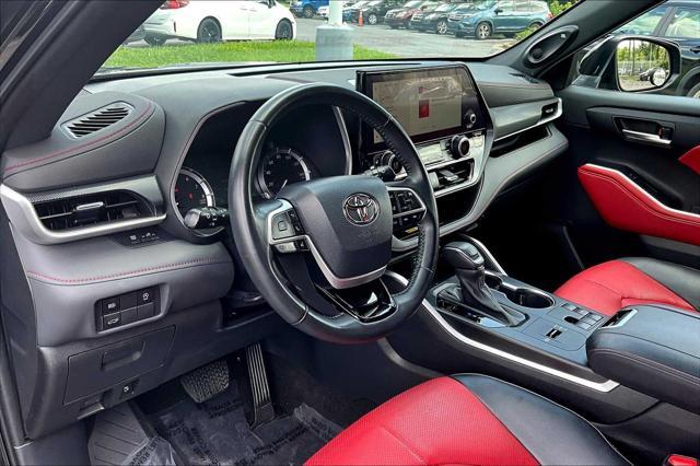 used 2023 Toyota Highlander car, priced at $38,537