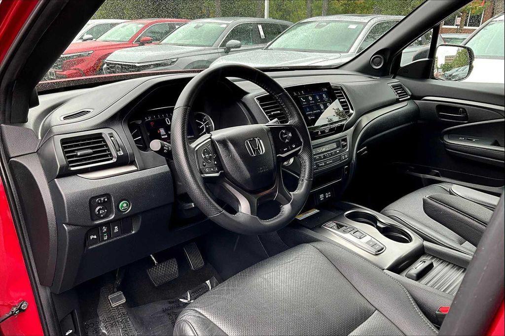 used 2023 Honda Passport car, priced at $31,900