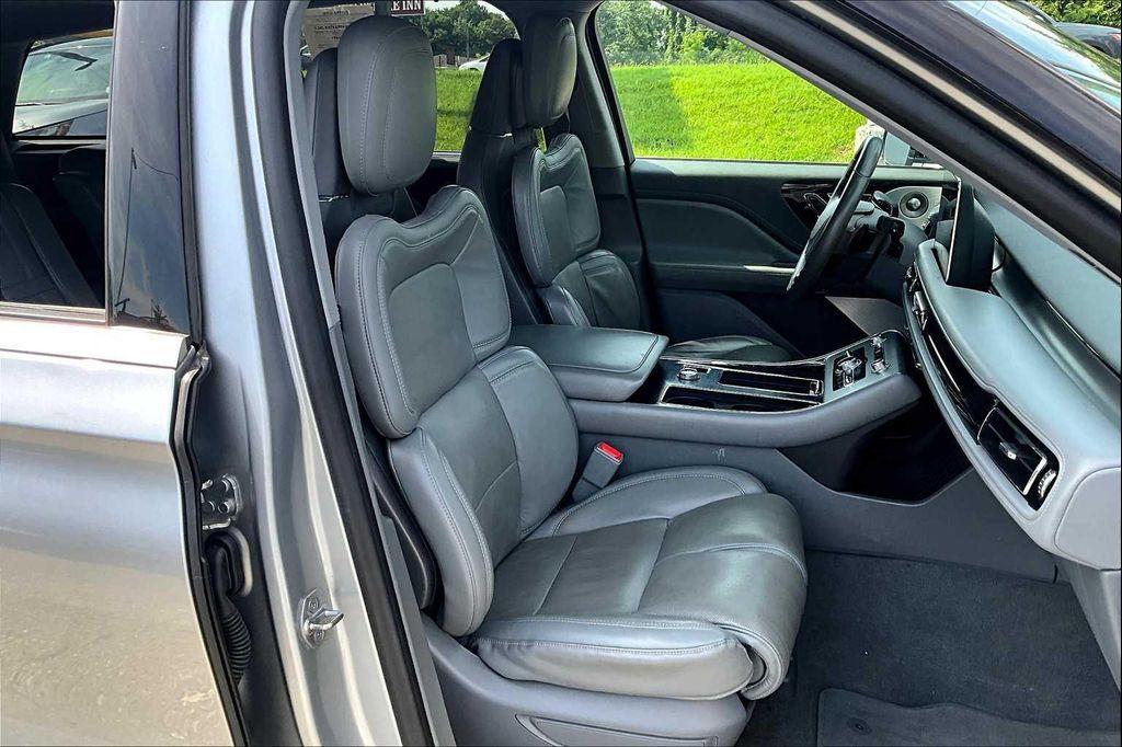 used 2020 Lincoln Aviator car, priced at $30,000