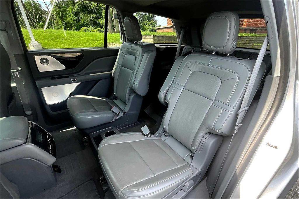 used 2020 Lincoln Aviator car, priced at $30,000