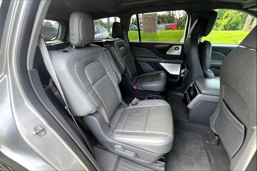 used 2020 Lincoln Aviator car, priced at $30,000