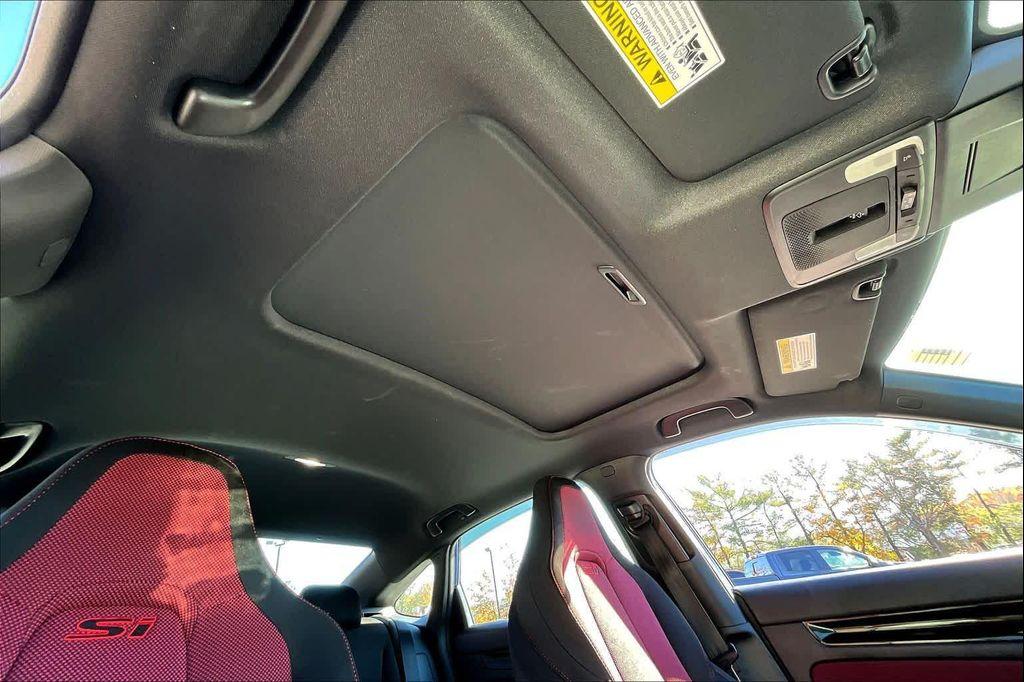 used 2022 Honda Civic Si car, priced at $26,000