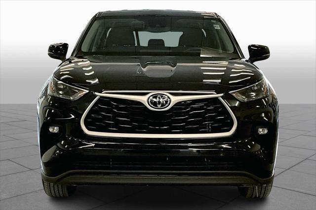 used 2023 Toyota Highlander car, priced at $38,000