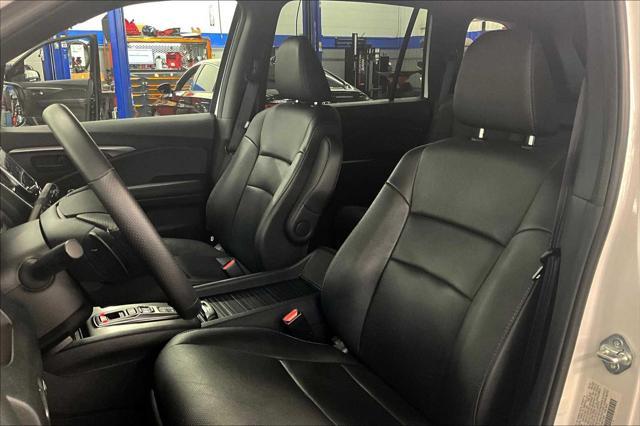 used 2022 Honda Passport car, priced at $32,979