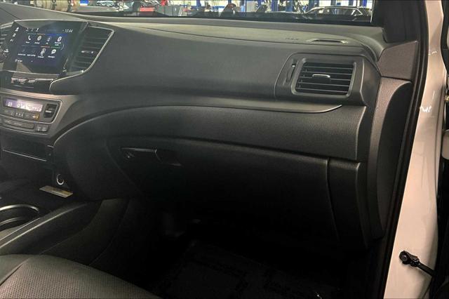 used 2022 Honda Passport car, priced at $32,979