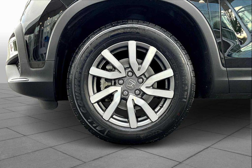 used 2022 Honda Pilot car, priced at $33,000
