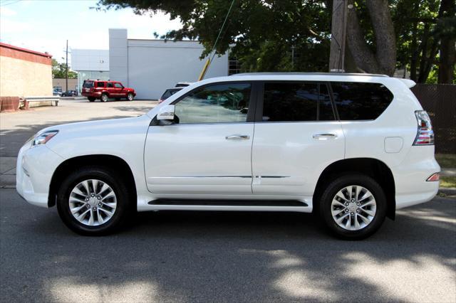 used 2019 Lexus GX 460 car, priced at $39,995