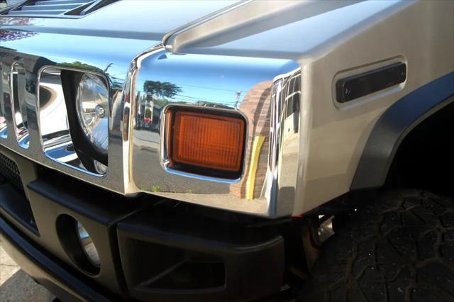 used 2006 Hummer H2 car, priced at $19,995