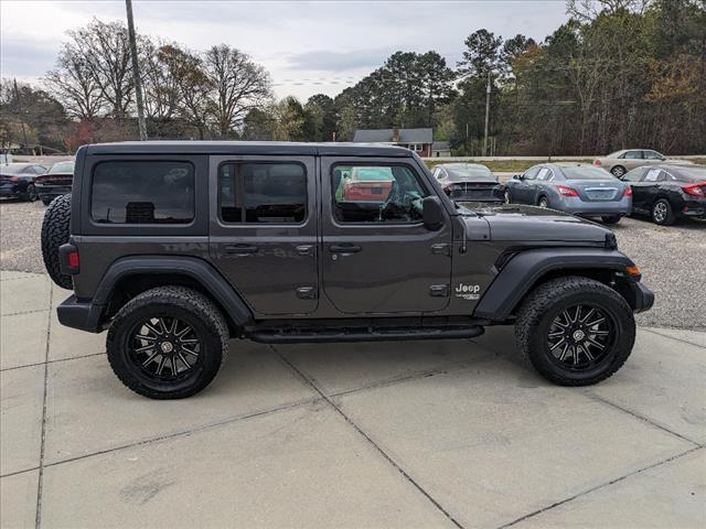 used 2019 Jeep Wrangler Unlimited car, priced at $27,267