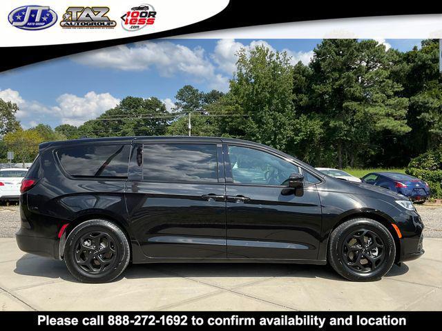 used 2023 Chrysler Pacifica Hybrid car, priced at $27,623