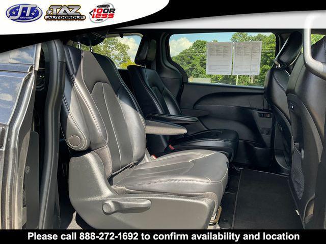 used 2023 Chrysler Pacifica Hybrid car, priced at $27,623